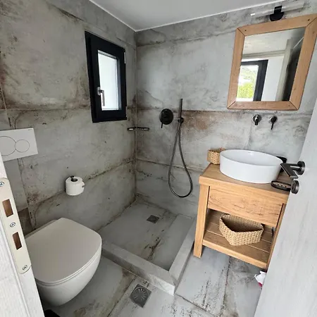 Byblos Cycladic House アパート